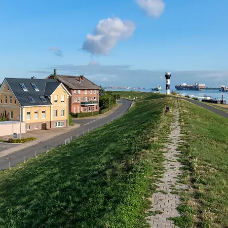 Moderne Direkt Am Elbdeich Und Am Elberadweg Bei Moldenhauer - No1 *