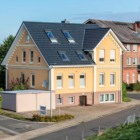 Moderne Direkt Am Elbdeich Und Am Elberadweg Bei Moldenhauer - No1